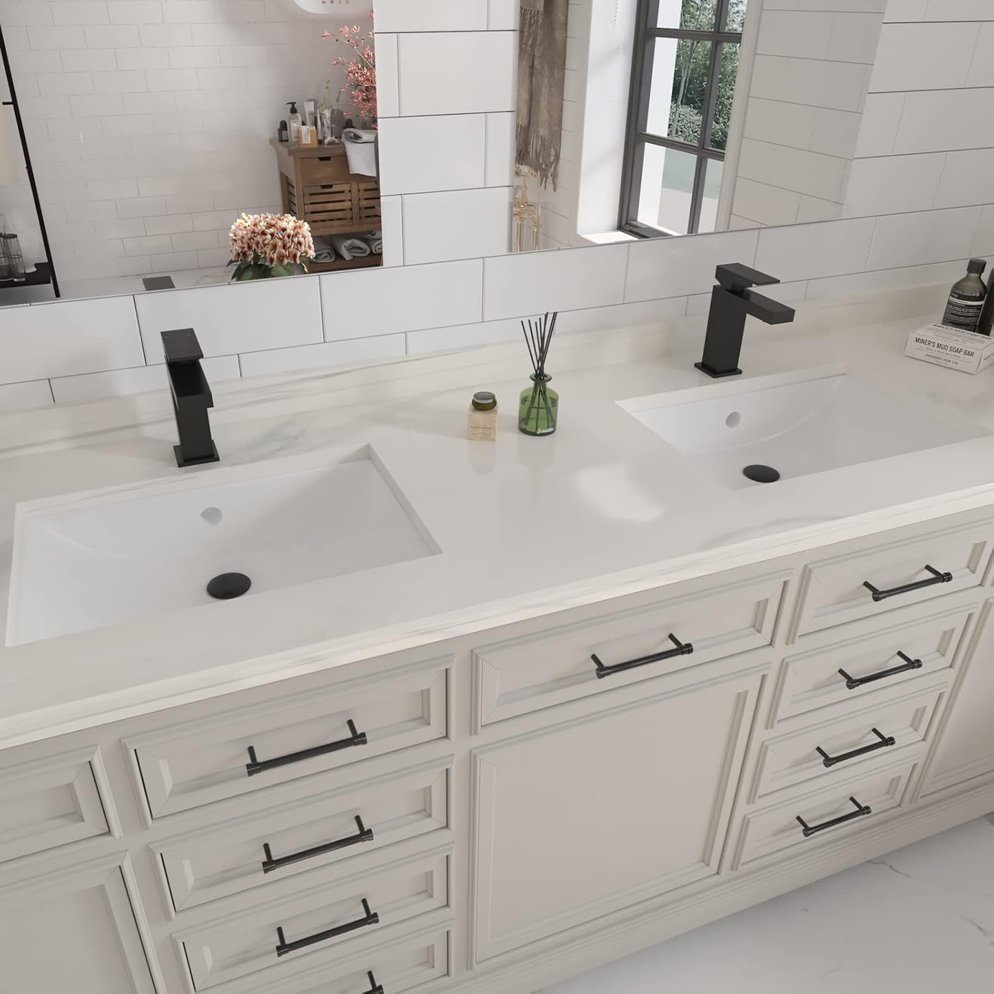 Single Handle Bathroom Faucet, Matte Black Single Hole Bathroom Faucet